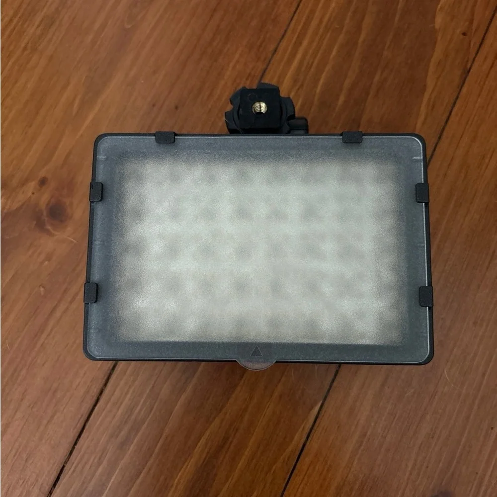 Neewer CN-160 LED light